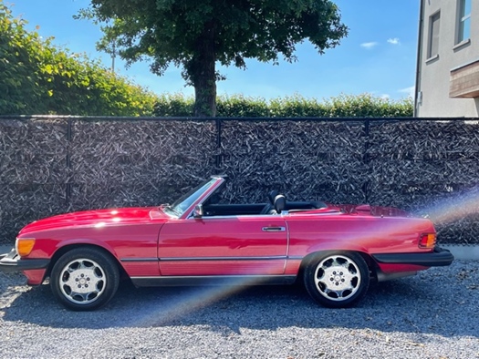 1986 Mercedes 560 SL R 107 ,CARFAX + MB Data oldtimer te koop