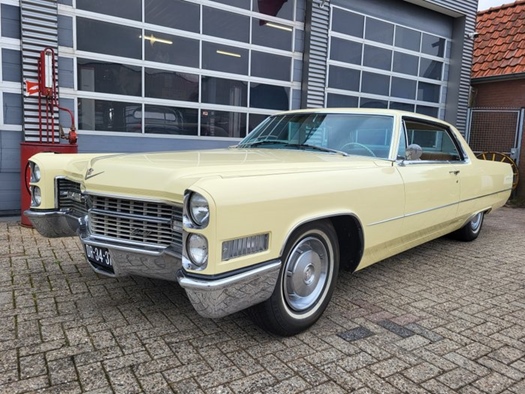 1966 Cadillac Coupe De Ville oldtimer te koop