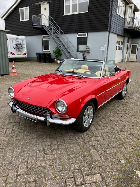 1978 Fiat 124 spider oldtimer te koop