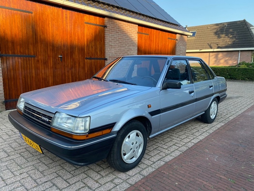 1988 Toyota Carina oldtimer te koop