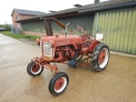 1962 International Farmall Super Cub with sickle-bar mower oldtimer te koop