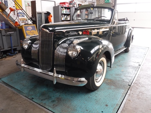 1941 Packard 120 Convertible 2121 oldtimer te koop