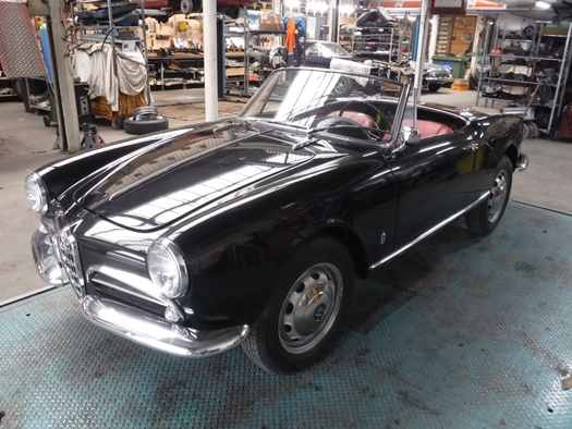 1960 Alfa Romeo 1300 Spider 750 black oldtimer te koop