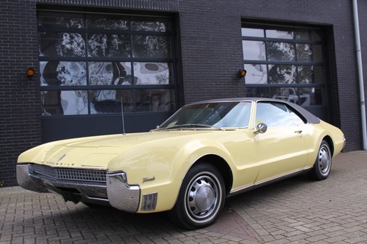 1967 Oldsmobile Toronado De Luxe Coupé oldtimer te koop