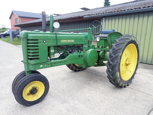 1952 John Deere B Styled  electric start oldtimer te koop