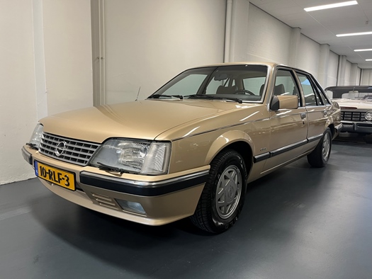 1986 Opel Senator 3.0  oldtimer te koop