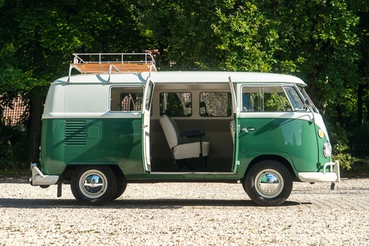 1967 Volkswagen T1 Bus  oldtimer te koop