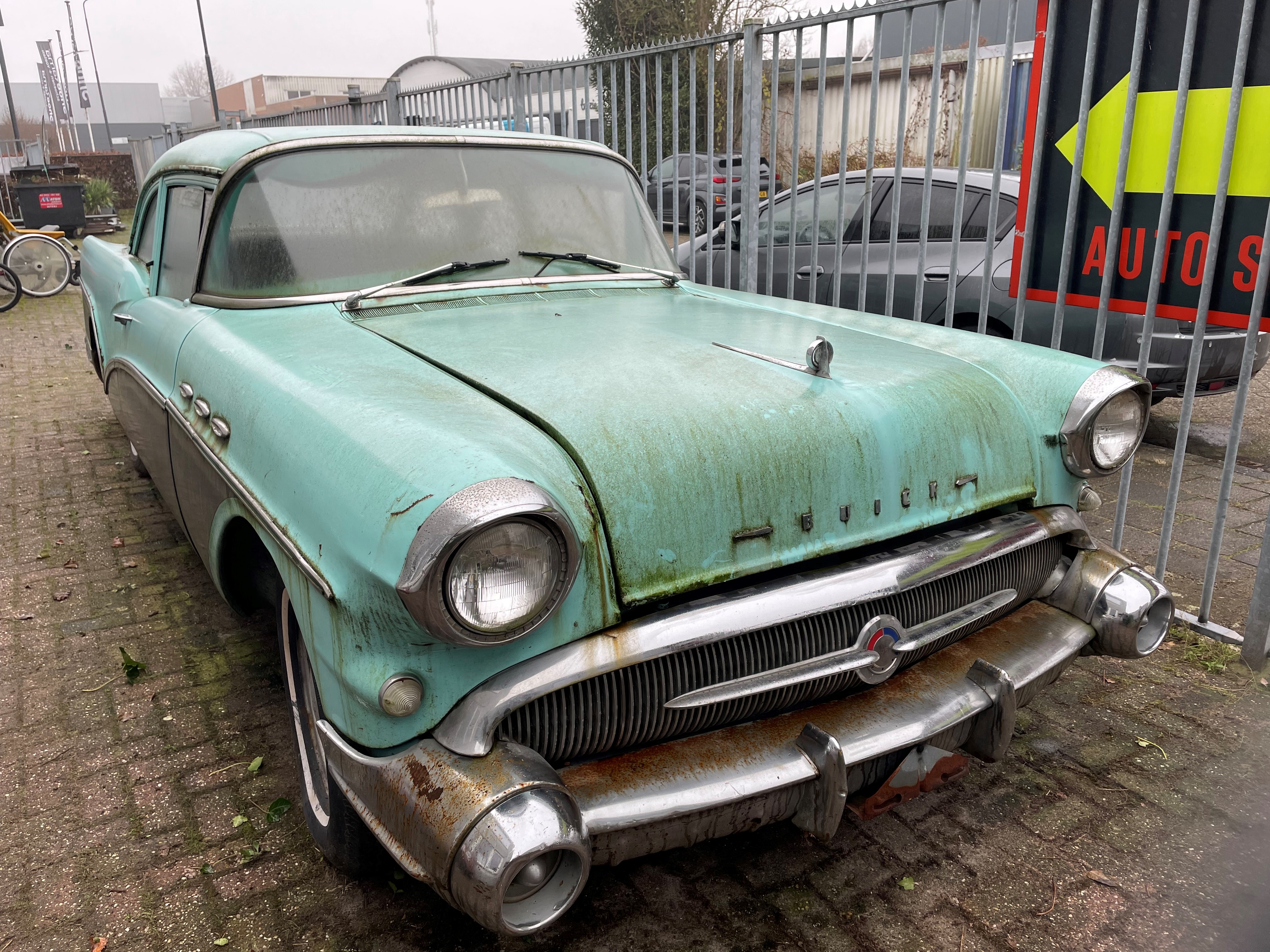 1957 Buick Special. Cabrio en coupe oldtimer te koop