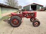 1949 International Farmall Super A with plow oldtimer tractor te koop