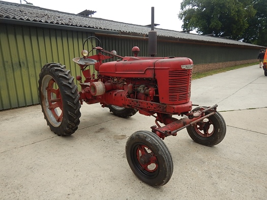 1948 International Farmall H wide front  model oldtimer tractor te koop