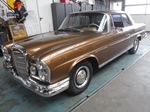 1966 Mercedes 250SE coupe gold W111 oldtimer te koop