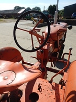 1951 Allis-Chalmers CA with plow oldtimer tractor te koop