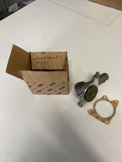 Waterpomp Ford Fiesta XR2 / TURBO te koop