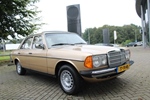 1981 Mercedes 230E oldtimer te koop