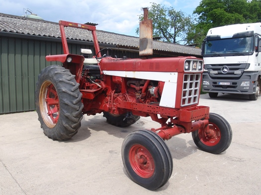 1973 International Farmall 666 Hydro oldtimer tractor te koop