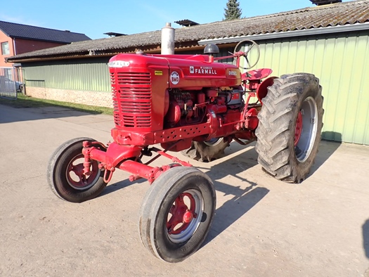 1953 International BMD oldtimer tractor te koop