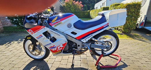 1986 Honda vfr750f oldtimer te koop