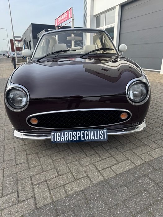 1991 Nissan 934 Black Ruby Figaro oldtimer te koop